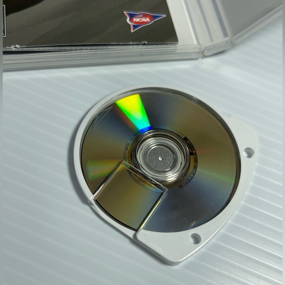 NCAA Football 07 (Sony PSP, 2006) complete Complete CIB Video Game Sports - Picture 5 of 5